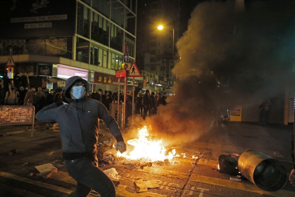 Enfrentamientos en Hong Kong deja decenas de heridos - Hong-Kong-2-1024x683