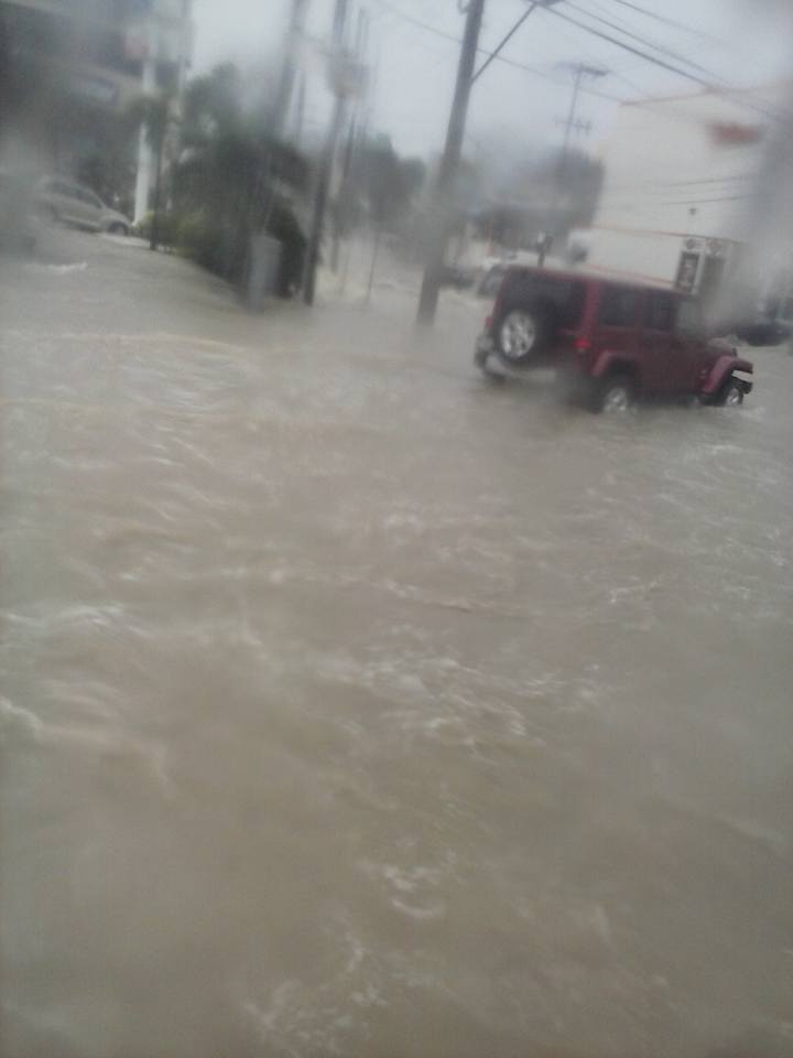 Video: Tamaulipas bajo el agua por fuertes lluvias - 14906976_221556611599678_1558083652067691499_n