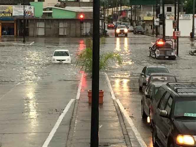 Video: Tamaulipas bajo el agua por fuertes lluvias - inundación-tamaulipas-4