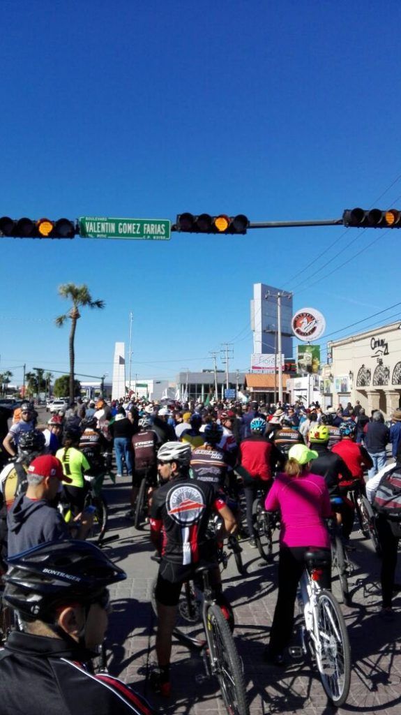 Marchas contra el gasolinazo en diferentes ciudades de México - marcha-gasolinazo-illo-575x1024