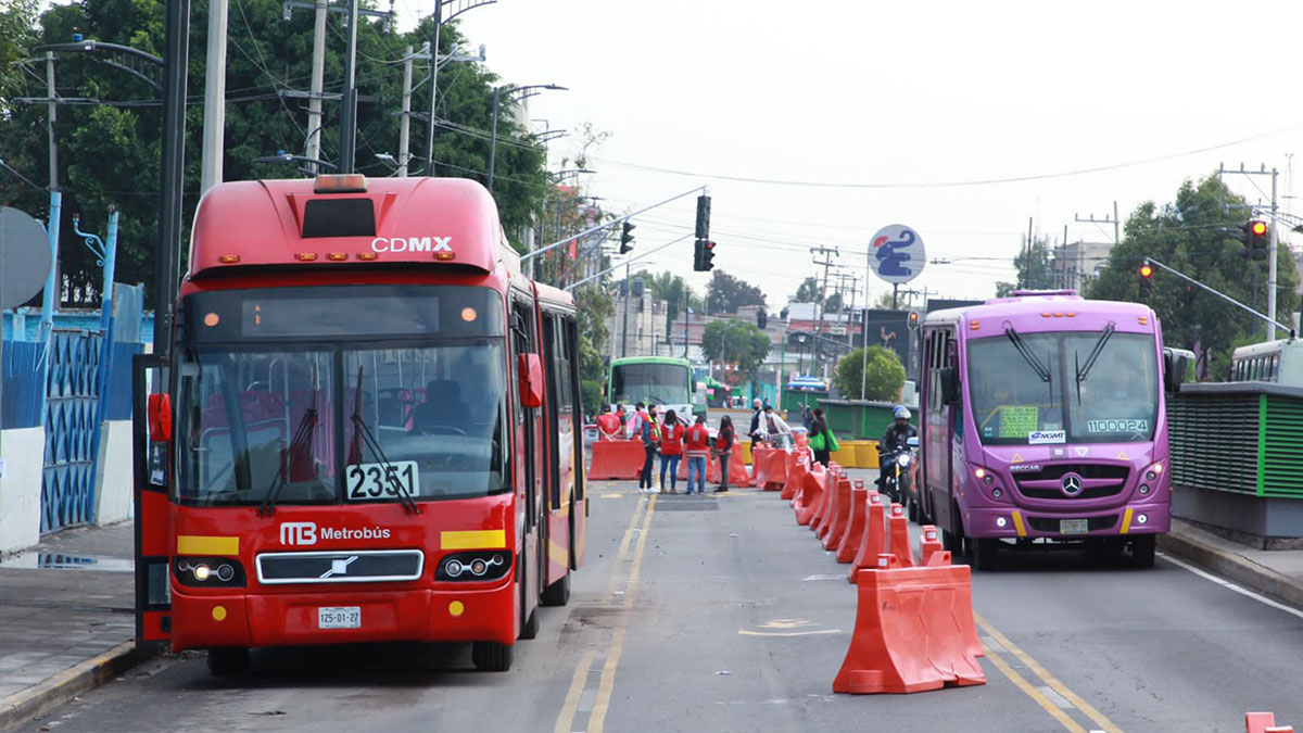 Inicia Servicio Emergente De Metrob S En Recorrido De L Nea Del Metro