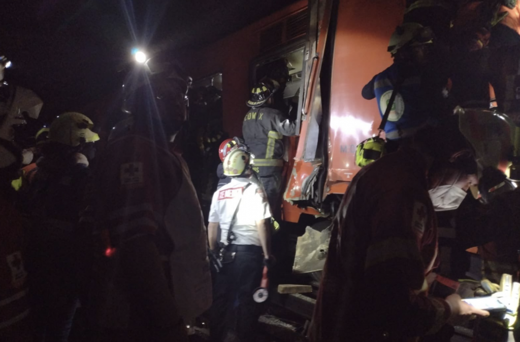 Chocan Trenes En La L Del Metro De La Ciudad De M Xico Un Muerto Y