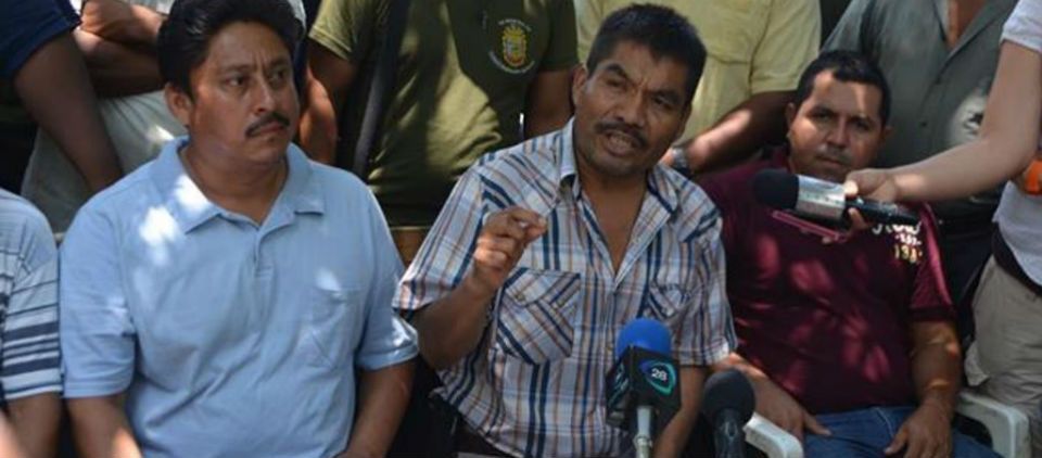 Giran orden de aprehensión contra líderes de autodefensas en Guerrero