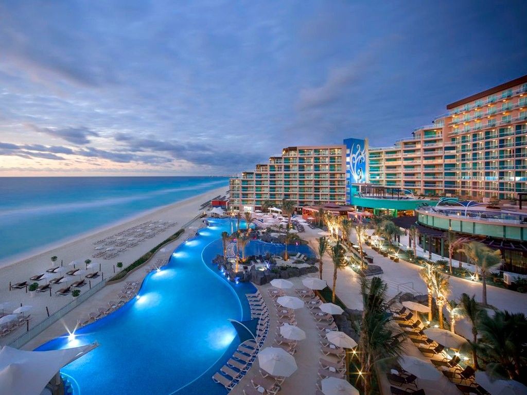 Empresarios reconocen calificación positiva de Moody's a Cancún - hard-rock-hotel_cancun1-1024x768