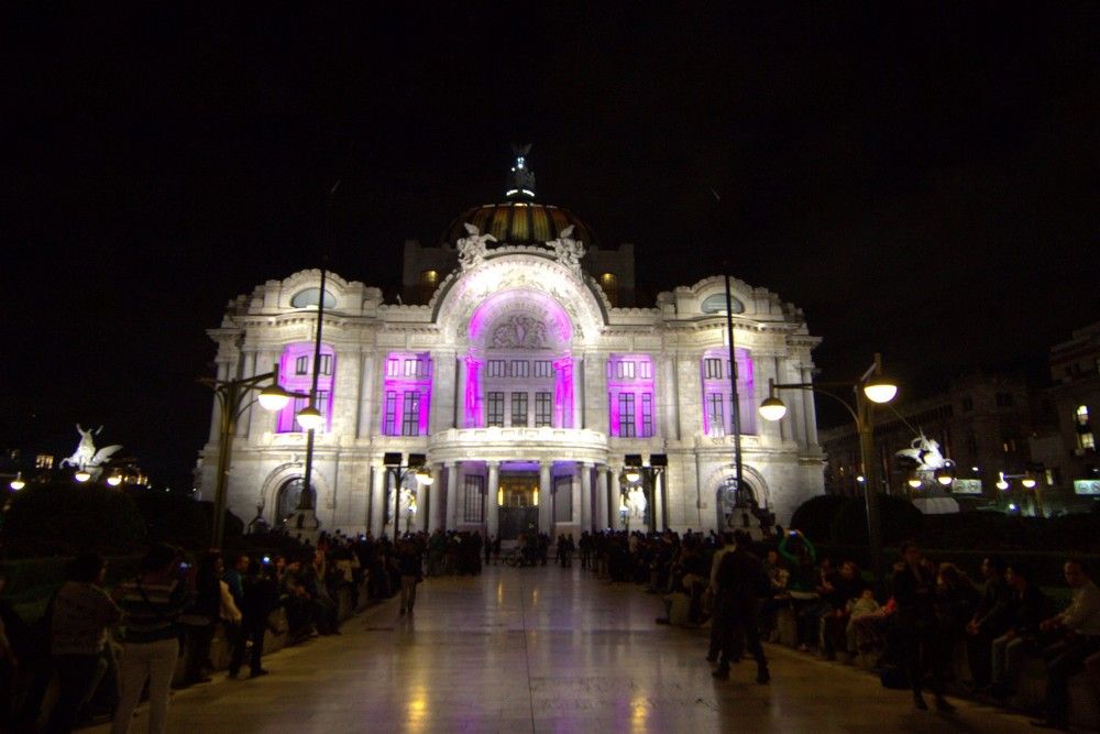 Palacio de Bellas Artes tiene nueva iluminación Palacio de Bellas Artes tiene nueva iluminación
