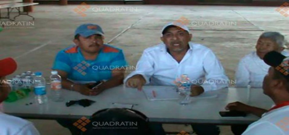 Me extorsionaron para no publicar fotos con La Tuta: alcalde de Aquila Me extorsionaron para no publicar fotos con La Tuta: alcalde de Aquila