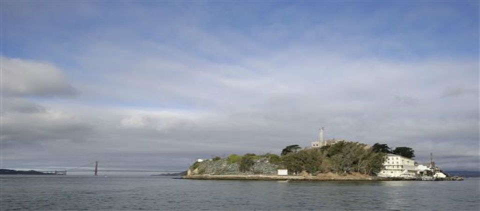 Exhibición en Alcatraz, tributo a presos políticos Exhibición en Alcatraz, tributo a presos políticos