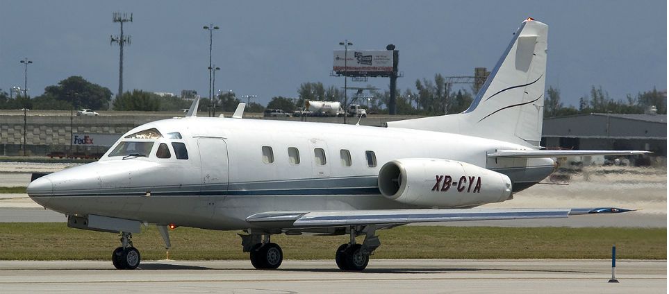 Avión privado despista en Toluca