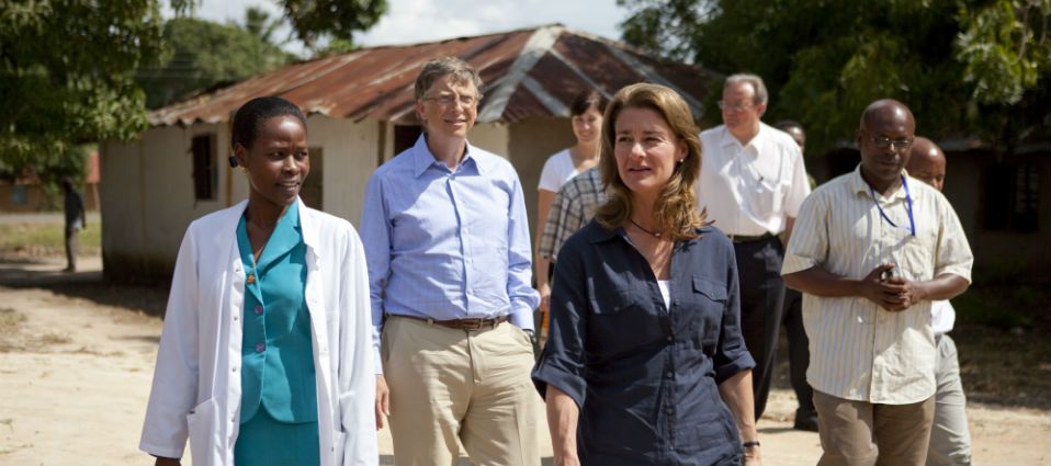 Fundación Gates dona 50 mdd para lucha contra ébola