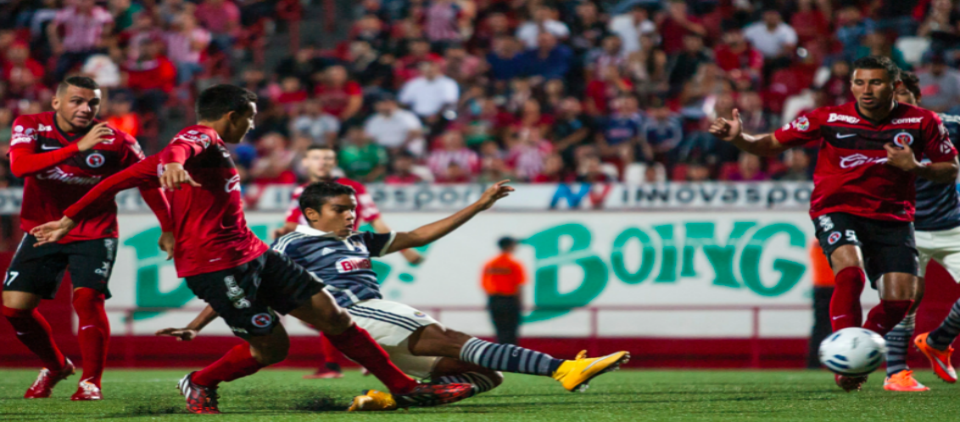 Chivas califica a cuartos de final de la Copa MX