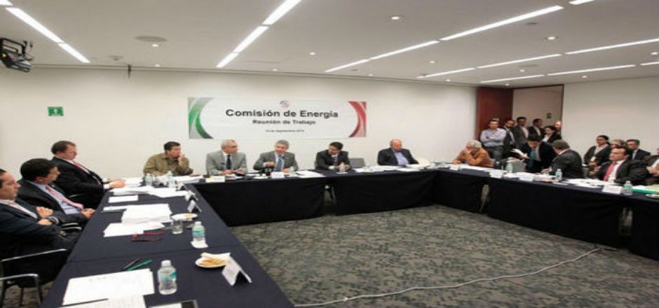 Eligen a reguladores de energía en comisión del Senado