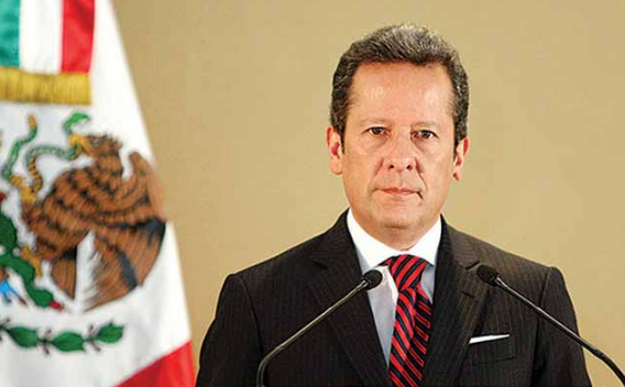 Remover delegados es facultad exclusiva del Presidente y no de Padrés: vocero