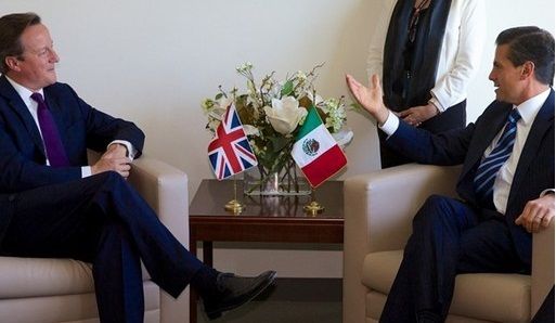 Peña Nieto y David Cameron analizan temas de transparencia y reformas
