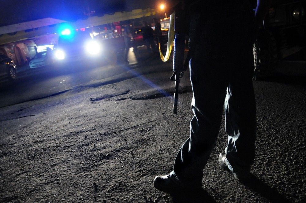 Acribillan policías a adolescentes en Ciudad Hidalgo