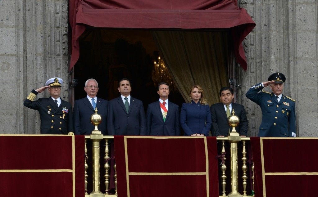 Peña Nieto invitado al Senado a develar escudos de estados Peña Nieto invitado al Senado a develar escudos de estados