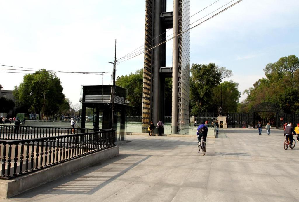 Instruye Ifai entregar contrato para construcción de Estela de Luz Instruye Ifai entregar contrato para construcción de Estela de Luz