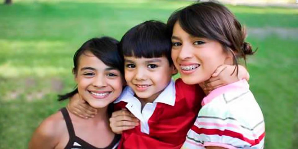 Comisiones del Senado avalan Ley de Protección a Niños Comisiones del Senado avalan Ley de Protección a Niños