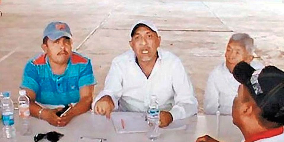 Iba con ‘‘La Tuta’ o secuestraban a mi hijo: alcalde de Aquila Iba con ‘‘La Tuta’ o secuestraban a mi hijo: alcalde de Aquila