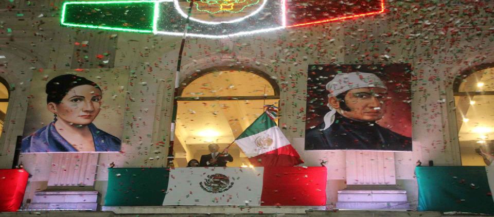 Transcurre sin incidentes ceremonia oficial del Grito de Independencia en Oaxaca