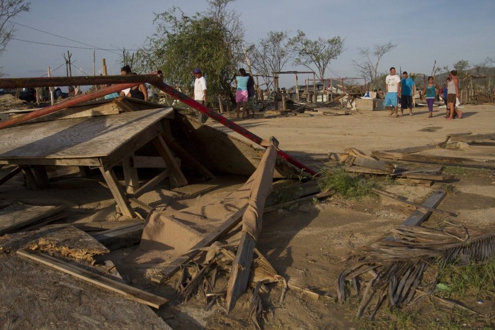 Semarnat suspende actos administrativos en BCS por Odile