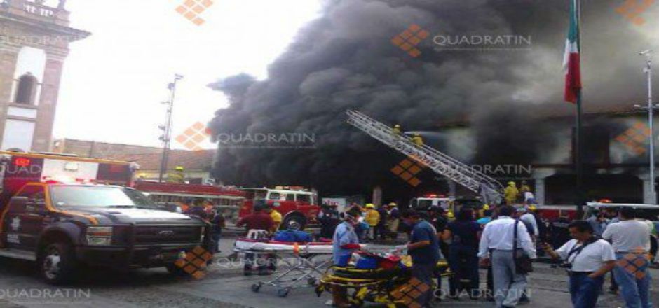 Se incendia tienda de telas en Uruapan