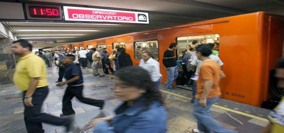 Retraso en L1 del Metro por falla mecánica