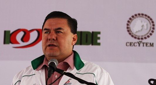 Pide licencia Jesús Mena de la dirección de CONADE