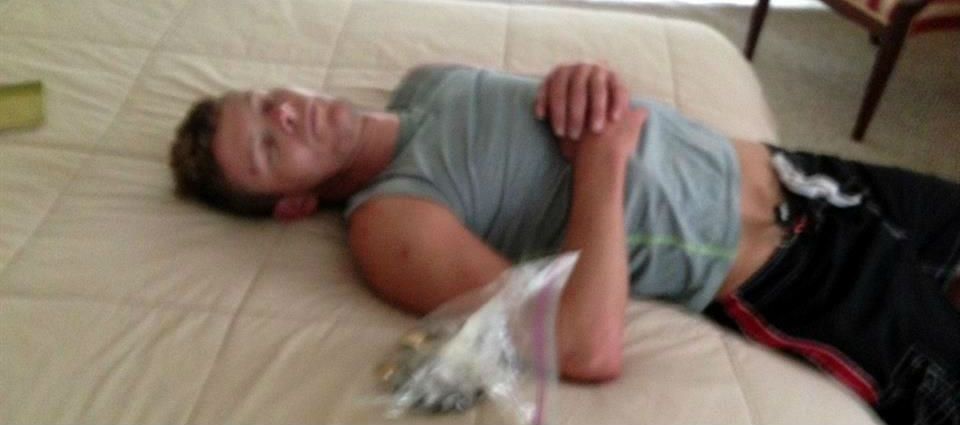 Ladrón se queda dormido en casa que intentaba robar