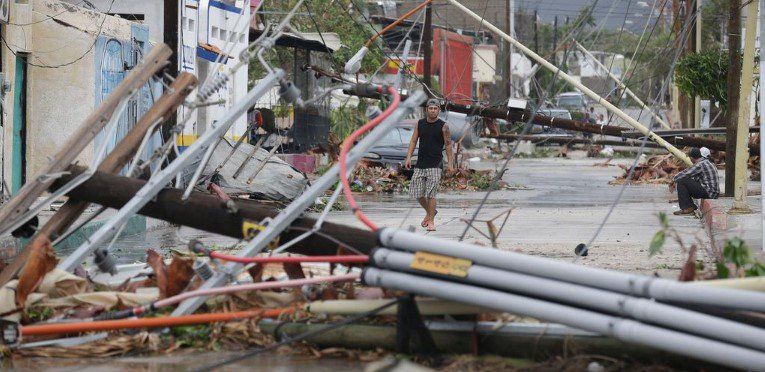 Rehabilitada al 50 por ciento energía eléctrica en La Paz Rehabilitada al 50 por ciento energía eléctrica en La Paz