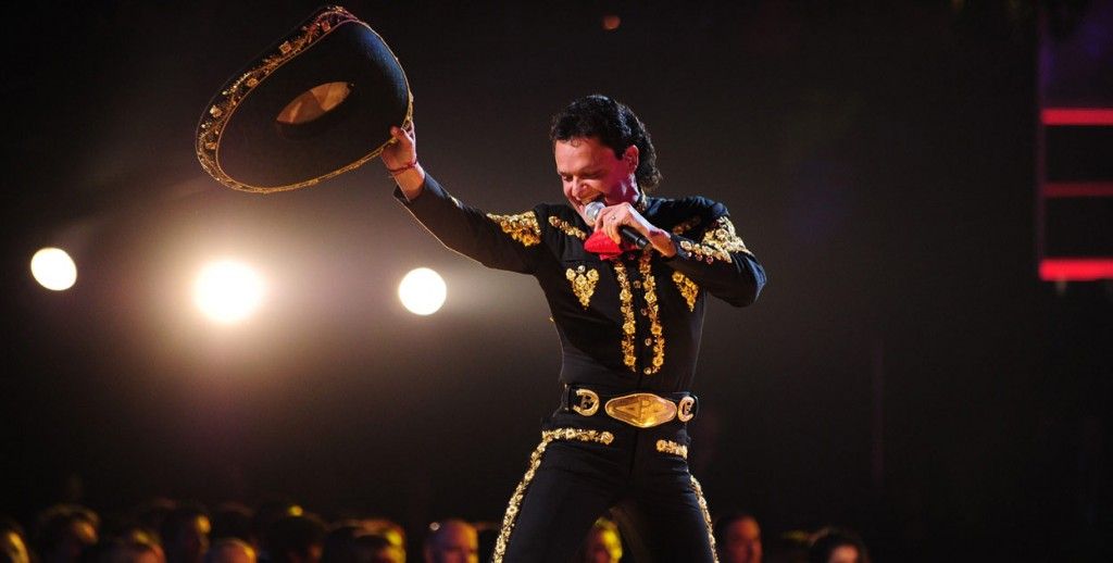 Me encantaría hacer un dueto con Pedro Fernández: Daddy Yankee - pedro_fernc3a1ndez_estarc3a1_en_la_ceremonia_del_grito1-1024x518