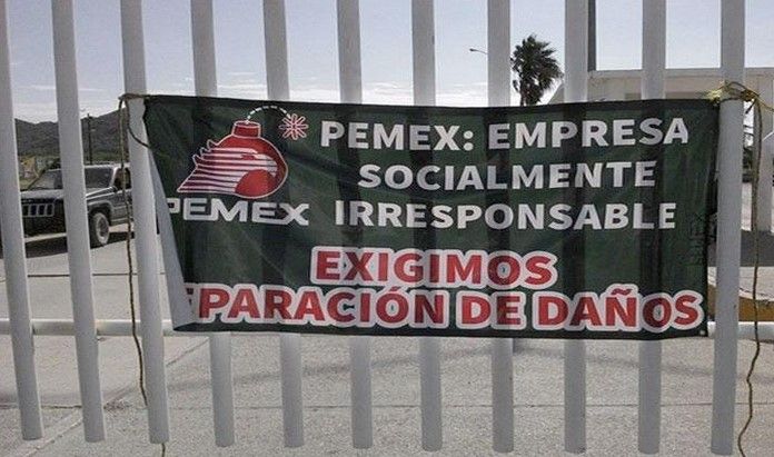 Acusan a PEMEX de no atender fuga de combustible en Oaxaca