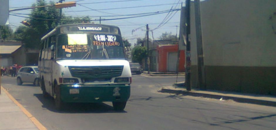 Niña muere tras ser arrollada por camión de pasajeros en Jalisco Niña muere tras ser arrollada por camión de pasajeros en Jalisco