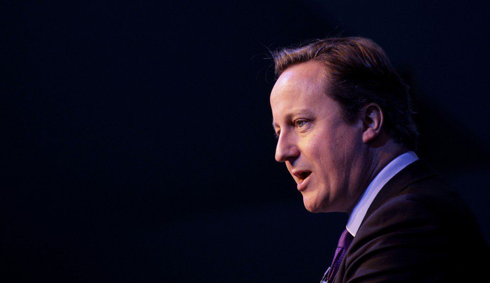 Cameron pide reunión tras muerte de rehén británico