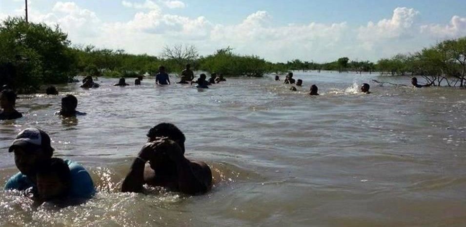 Rescatan en Tamaulipas a incomunicados por las lluvias
