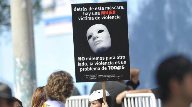 Debe PGR informar sobre violencia familiar: IFAI Debe PGR informar sobre violencia familiar: IFAI