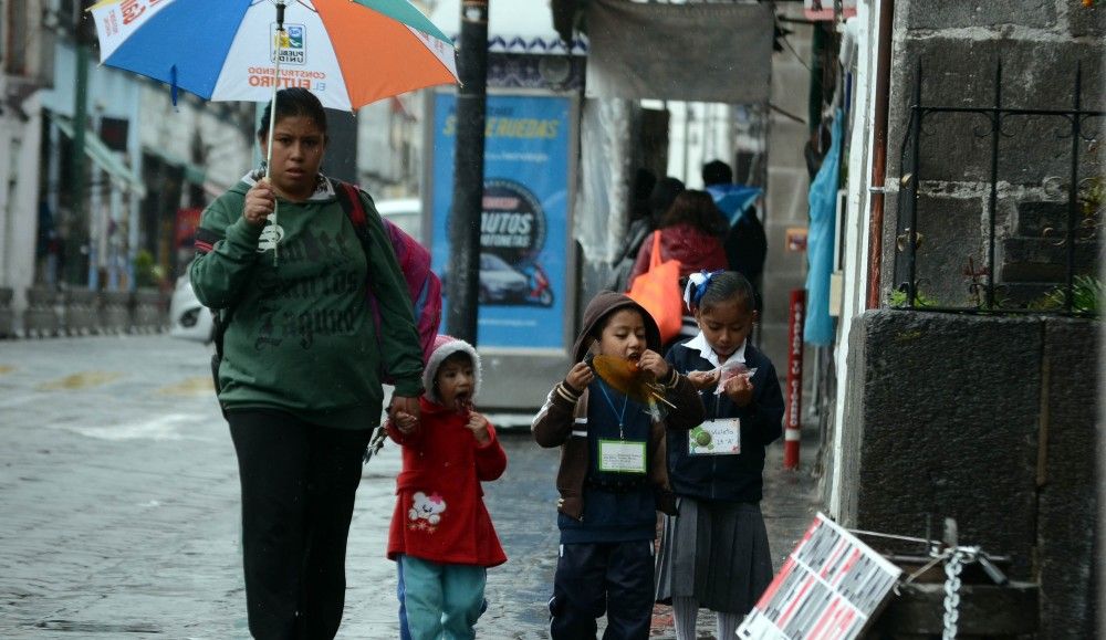 Suspenden clases en las escuelas de Huatulco por lluvias