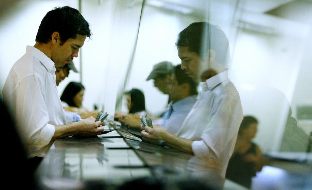 Confirman sentencia a cajero de banco por robo a cuentahabiente Confirman sentencia a cajero de banco por robo a cuentahabiente