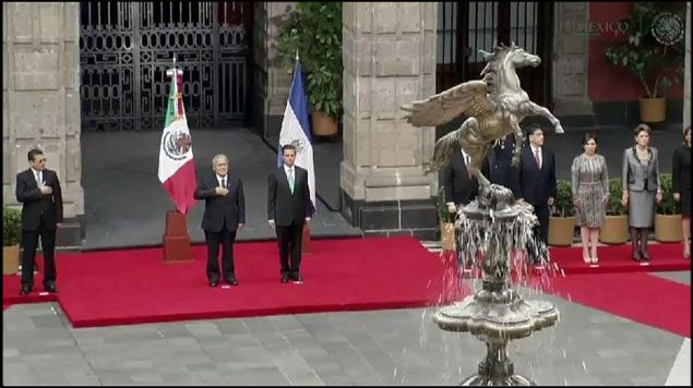 Recibe Peña Nieto a presidente de El Salvador