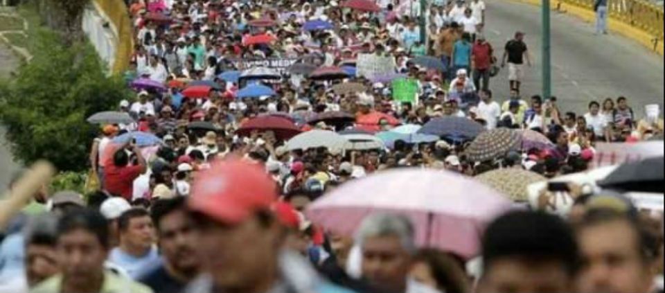 Resguardan aeropuerto de Acapulco