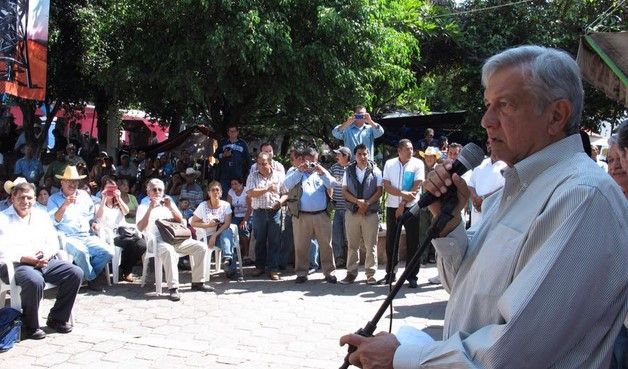 AMLO envía carta al procurador Murillo Karam