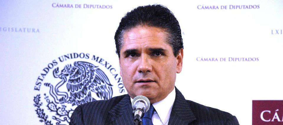 Poco viable desaparecer poderes en Guerrero: Aureoles Poco viable desaparecer poderes en Guerrero: Aureoles