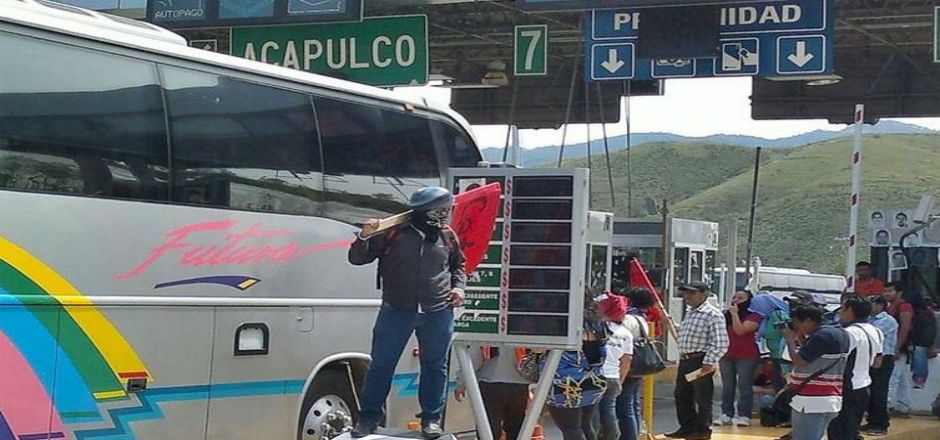Toma CETEG caseta de cobro de Palo Blanco