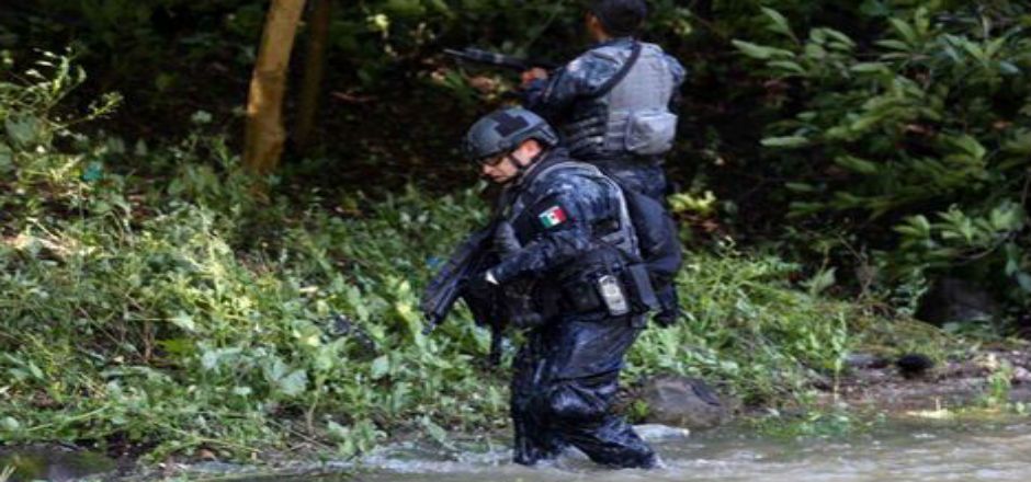 Extienden búsqueda de los 43 normalistas a Presa El Caracol