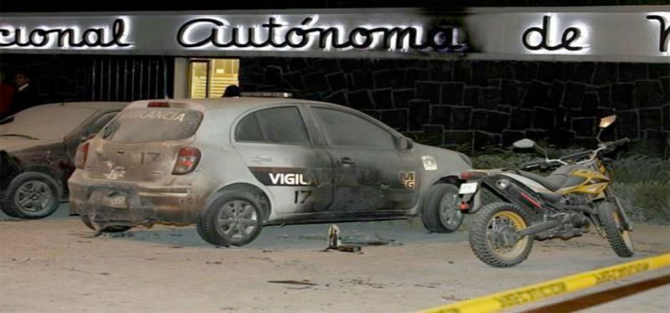 Grupo anarquista atacó instalaciones de CU Grupo anarquista atacó instalaciones de CU