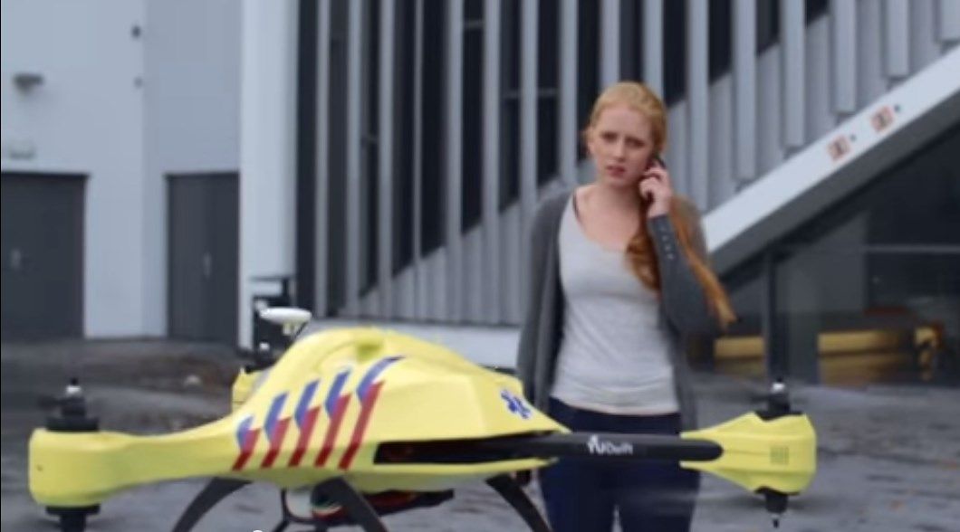 Inventan “dron ambulancia” para atender ataques cardíacos Inventan “dron ambulancia” para atender ataques cardíacos