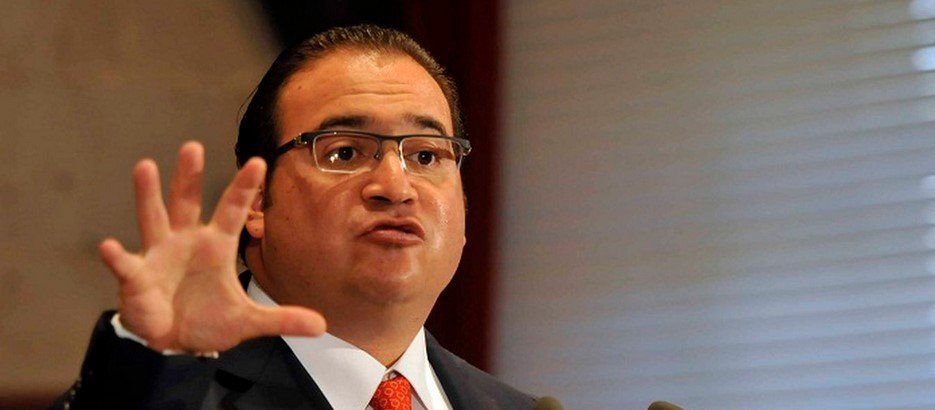 Veracruz pasó de asesinatos a robos de frutsis: Duarte