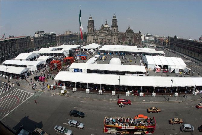 A punto de concluir primer fin de semana de FIL-Zócalo A punto de concluir primer fin de semana de FIL-Zócalo