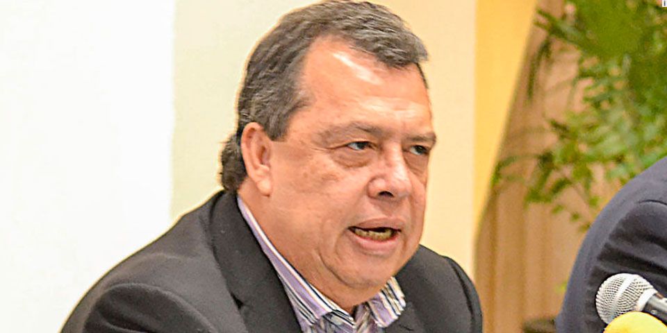 Yo no me voy a ir: Ángel Aguirre Yo no me voy a ir: Ángel Aguirre