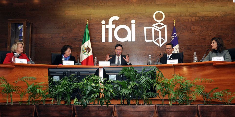 Instan a elaborar nuevo Estatuto de Servicio Profesional del IFAI Instan a elaborar nuevo Estatuto de Servicio Profesional del IFAI