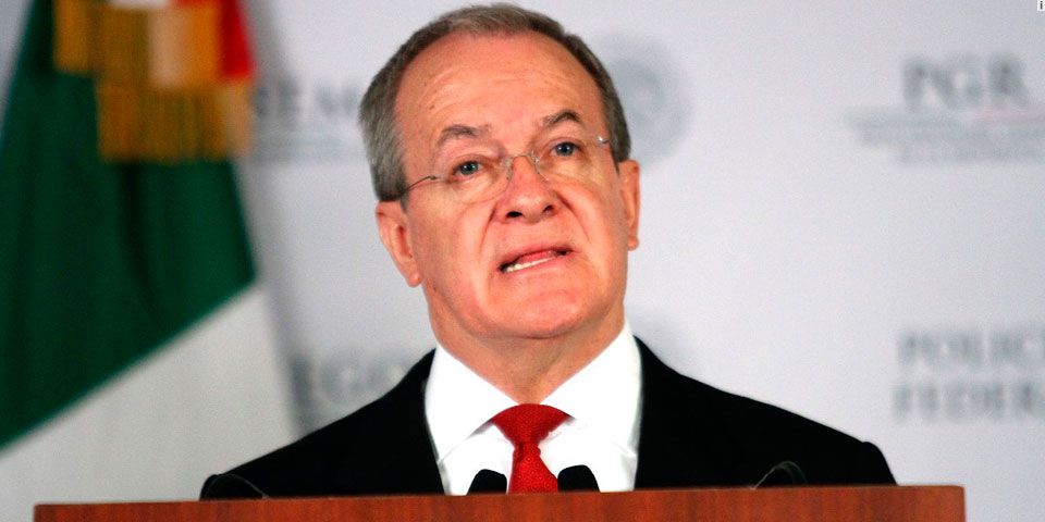 Buscan a normalistas mil 200 federales y buzos Buscan a normalistas mil 200 federales y buzos